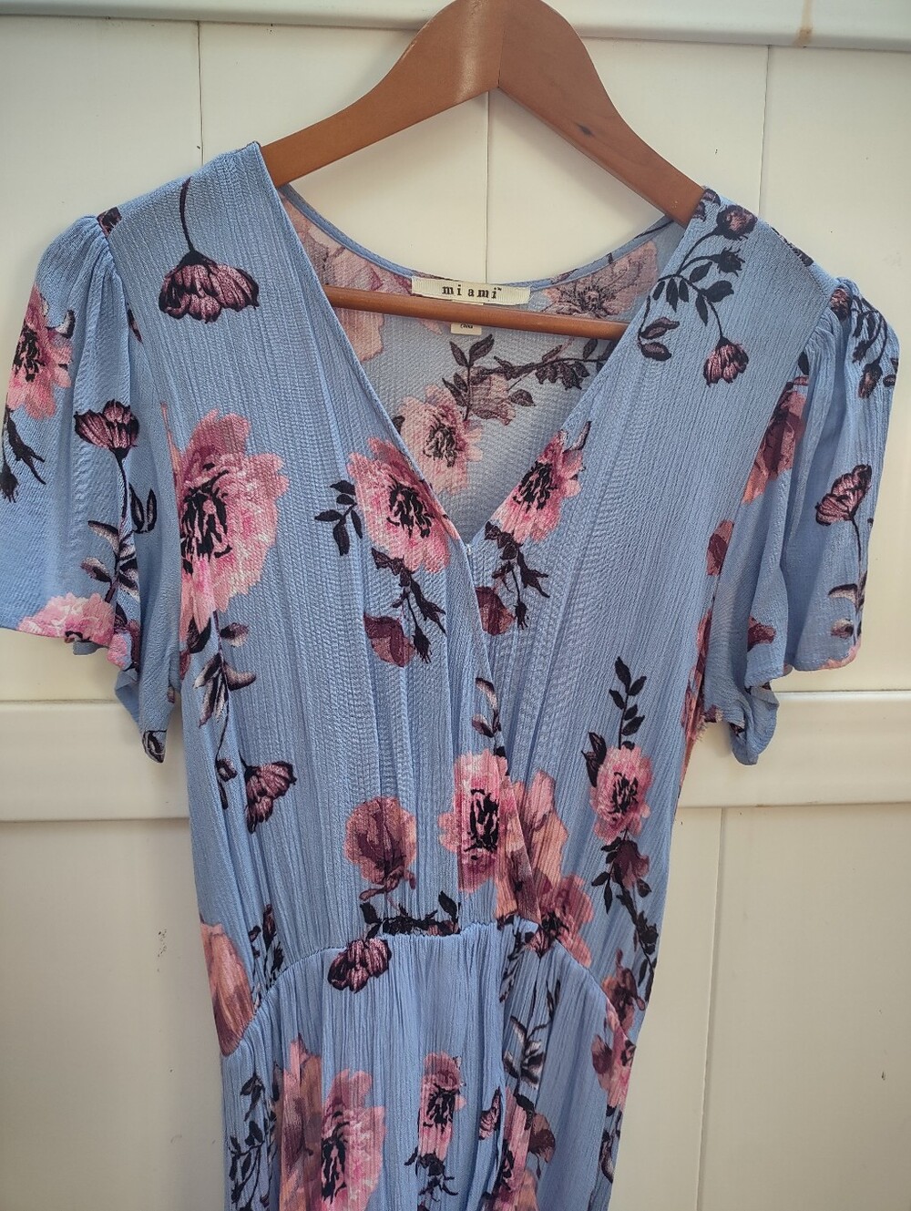 miami Creped Floral V-Neck Light Blue Dress with Pink Blooms